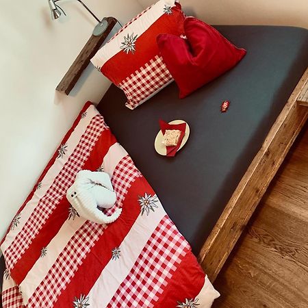 Niederweningen Conny'S B&B المظهر الخارجي الصورة