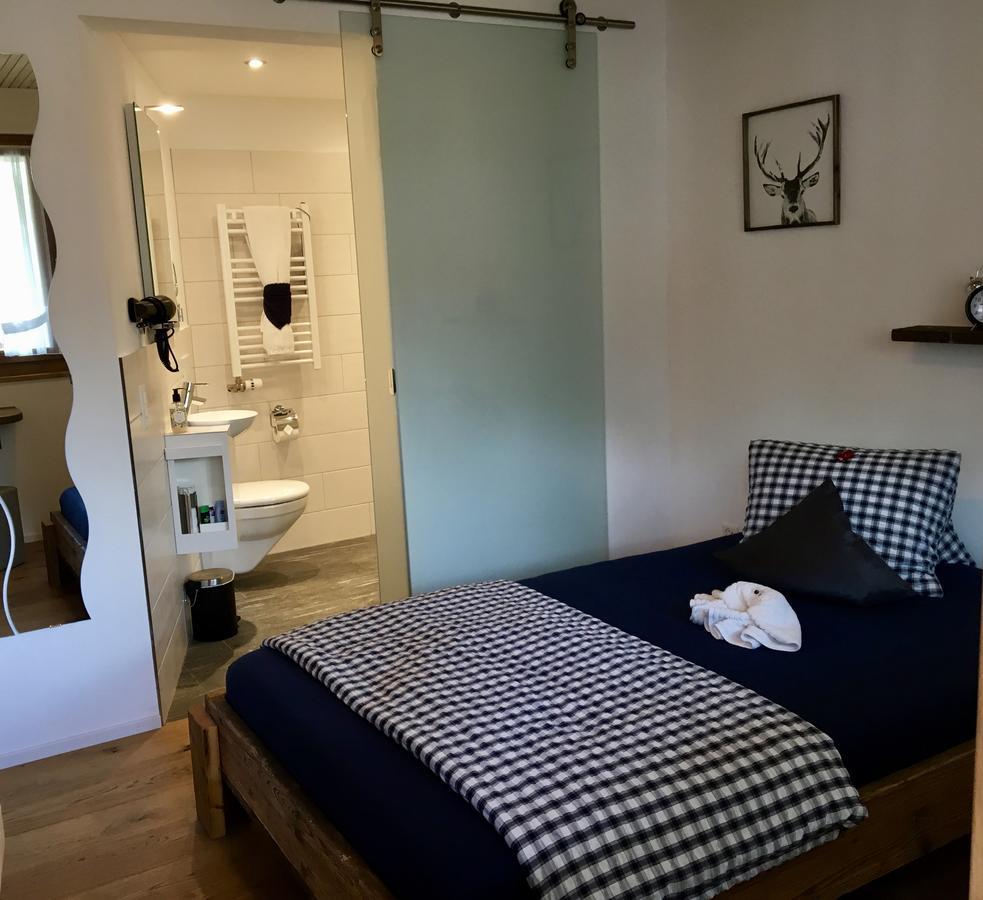 Niederweningen Conny'S B&B المظهر الخارجي الصورة