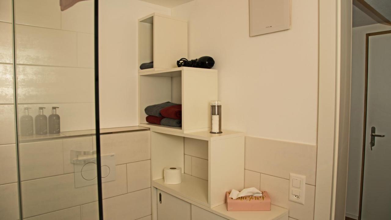 Niederweningen Conny'S B&B المظهر الخارجي الصورة
